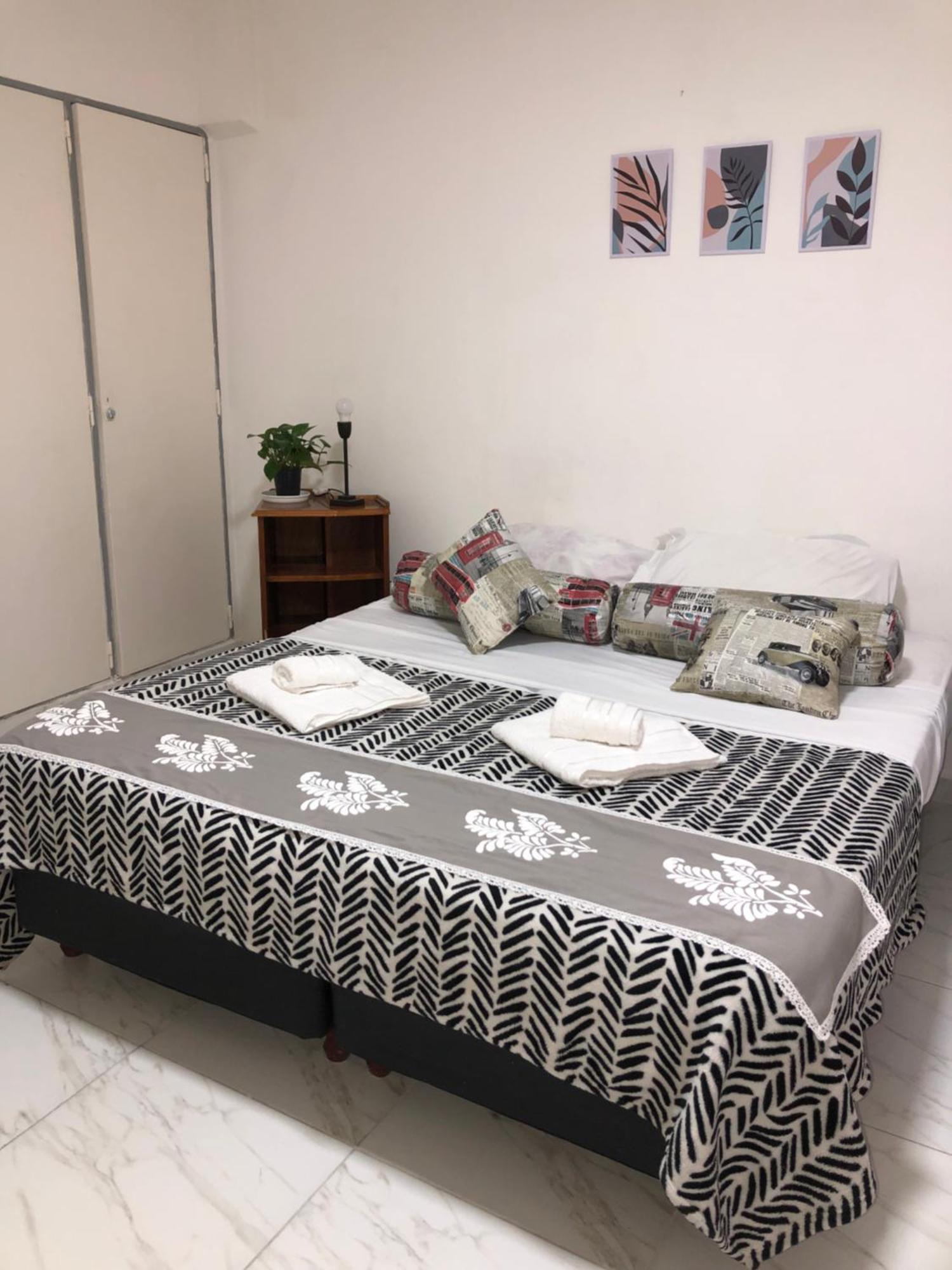 Av Corrientes Obelisco Apartment Buenos Aires Bagian luar foto